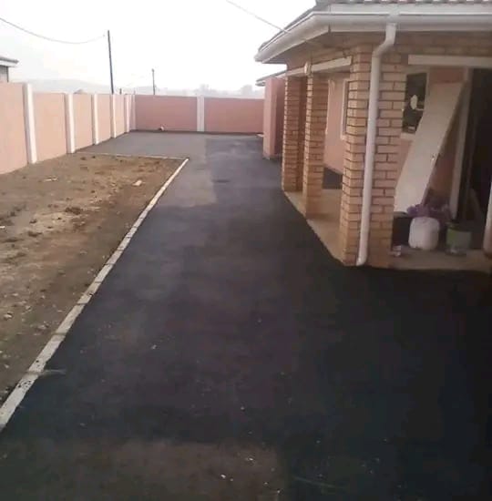 Tar Driveways Hillcrest